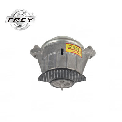 W204 W212 C204 Βάση κινητήρα Mercedes Benz , 2042404217 Μπροστινή βάση κινητήρα κινητήρα