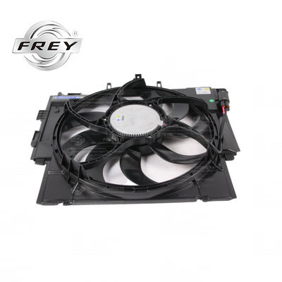 Εξαρτήματα ψύξης κινητήρα 600W πρακτικά ανεμιστήρα ψυγείου 17418642161 Για BMW F10 F11 F18 525I